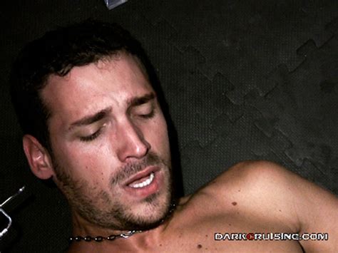 Site Officiel De Enzo Rimenez Le Porno Star Gay Francais