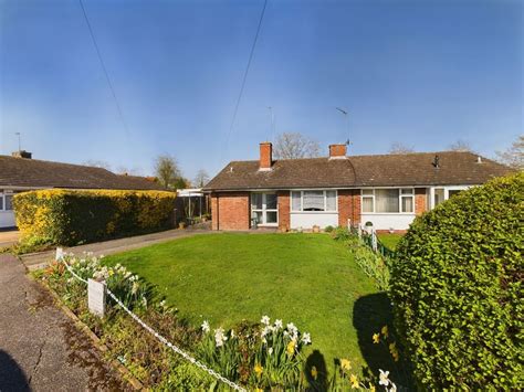 2 Bed Semi Detached Bungalow For Sale In Weston Turville Aylesbury