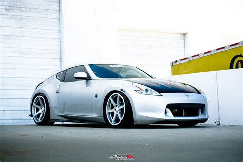 Nissan 350Z/370Z Wheels | Custom Rim and Tire Packages