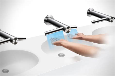 Гибрид смесителя и сушилки для рук Dyson Airblade Tap