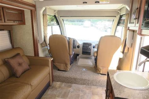 USED 2015 THOR AXIS 24 1 Overview Berryland Campers