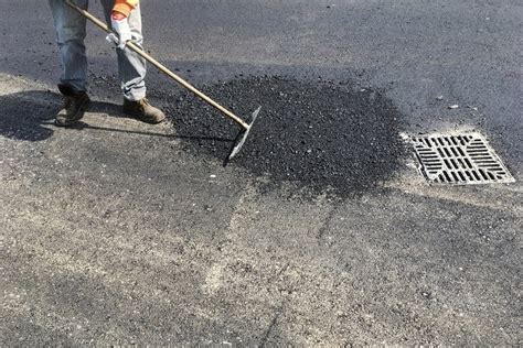 A Beginners Guide On How To Patch Asphalt Rays Now