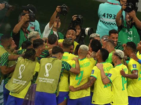 Brasil Derrota A Suiza Con Golazo De Casemiro Y Se Clasifica A Los