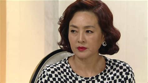 HOT 압구정 백야 회 은하 이보희 사이 멀어지는 부적 나단 김민수 몰래 침대에 숨겨