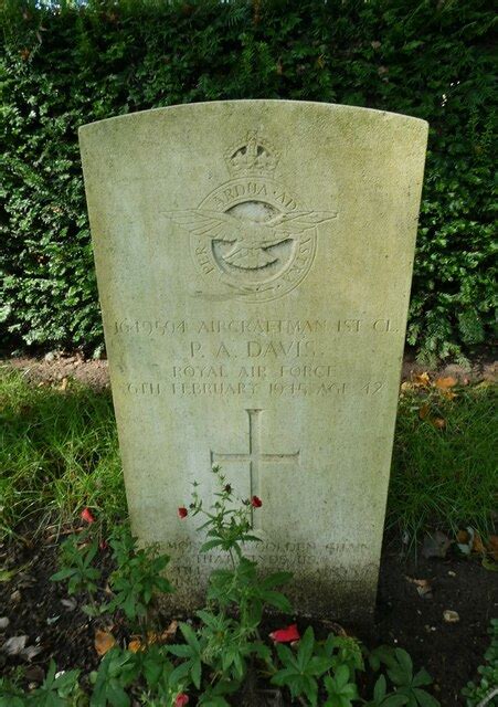 Great Bircham Churchyard CWGC Grave Basher Eyre Cc By Sa 2 0