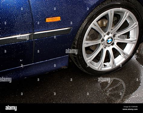 Classic Bmw Hi Res Stock Photography And Images Alamy