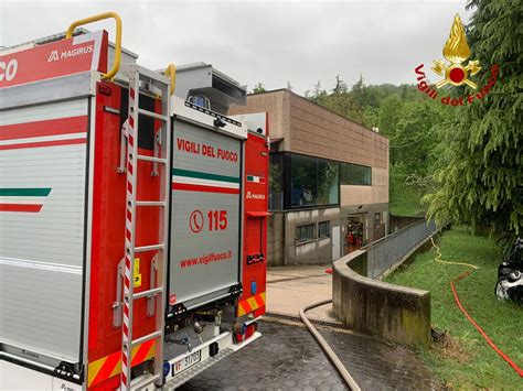 Maltempo Circolazione Dei Treni Sospesa Su Alcune Linee Dei Treni