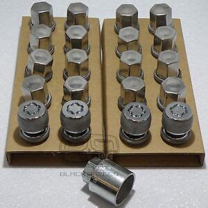 GENUINE LAND RANGE ROVER EVOQUE ALLOY WHEEL NUTS SECURITY LOCK BOLTS