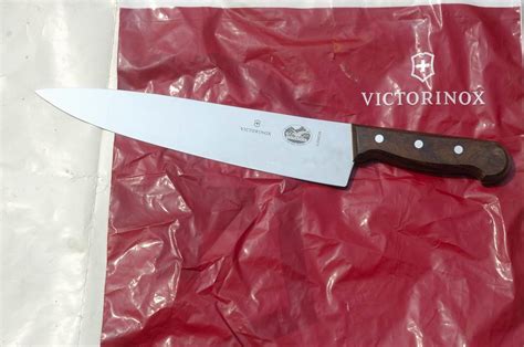 Pisau Dapur Chef Victorinox Hulu Kayu Ded Empire