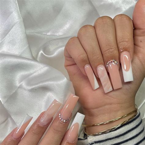 Stylish Nail Art Designs That Pretty From Every Angle Nude With White