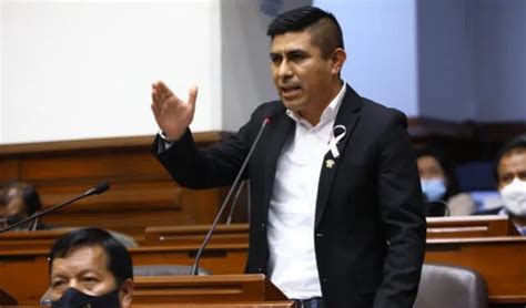 Alex Flores tras renunciar a Perú Libre Es una alianza contradictoria