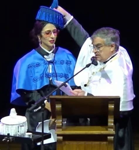 V Deo Marisa Monte Recebe T Tulo De Doutora Honoris Causa Da Usp Veja