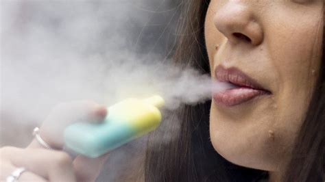 Disposable Vapes Sheffield City Council Calls For Government Ban Bbc