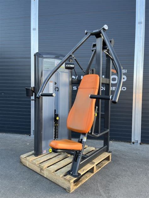 Cybex Vr3 Naprava Za Potisk S Prsi Chest Press