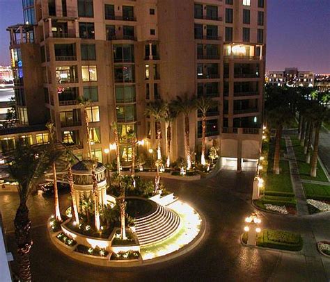 Park Towers Las Vegas Luxury High RIse Condos for Sale 702-236-8364