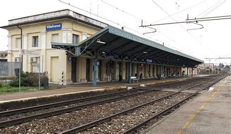 Una Persona Investita Da Un Treno A Villafranca Circolazione Sospesa