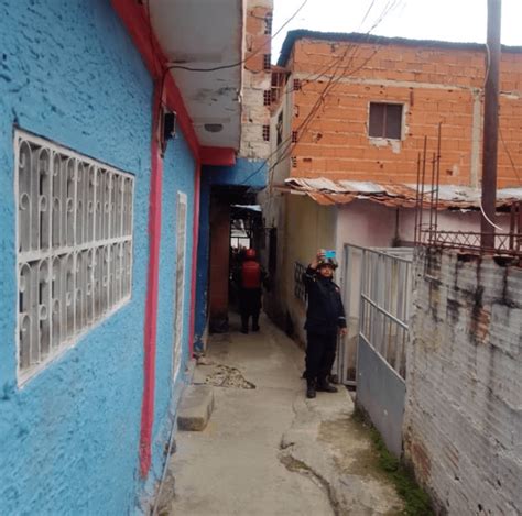 ¡alto Riesgo Se Desplomaron Varias Viviendas En La Parroquia 23 De