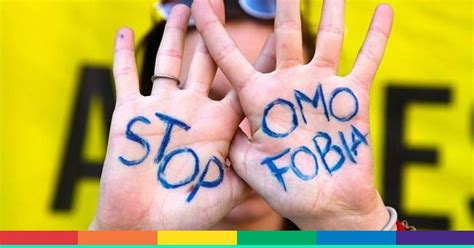 Milano ragazzo gay aggredito perché indossava una giacca rosa