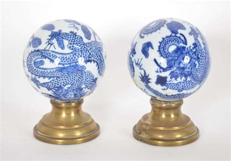 Quinze peças diversas de porcelana oriental se Galeria Alphaville