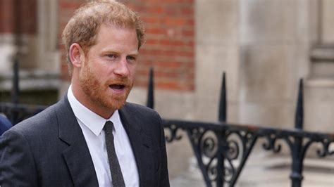 Voici Couronnement De Charles Iii Pourquoi Le Prince Harry Va T Il