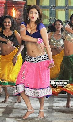 Shruthi Hassan Wallpapers Shruthi Hassan Hot Cleavege And Navel Show Photos