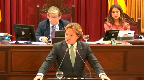 Jorge Campos aboga en el Parlamento balear por la superación del