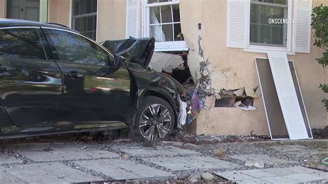 San Diego Dui Driver Crashes Into House Youtube