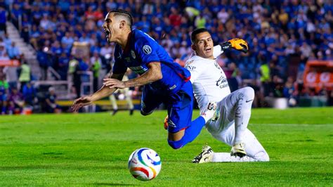 Uriel Antuna Adelanta A Cruz Azul Con Un Penalti ¿era Tarjeta Roja Para Luis Ángel Malagón