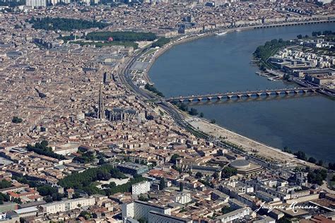 Vue aérienne de la ville de Bordeaux