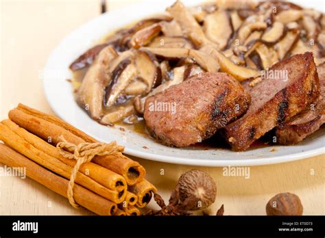 Deer Meat Hi Res Stock Photography And Images Alamy