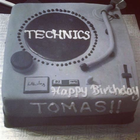 DJ cake | Dj cake, Custom cakes, Custom