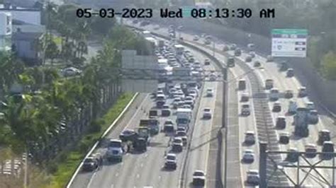 Rush Hour Rollover Shut Down I 95 South Lanes In Miami Area Miami Herald