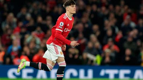 Alejandro Garnacho debutó en el Manchester United entró sobre el final