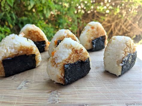 Yaki Onigiri Bolas De Arroz Japonesas Delicias De Salm O Iguaria