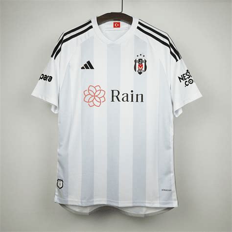 Besiktas 2023/24 local Versión Fan