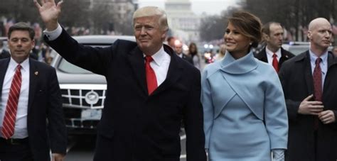 Imagen Oficial De Melania Trump Gener Cr Ticas En Redes Por El