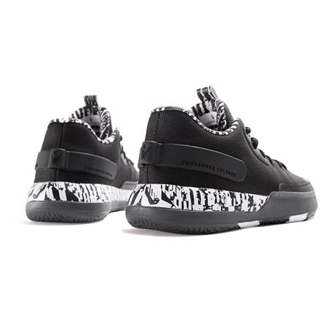 Varsity – Crossover Culture