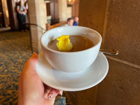 REVIEW Princess Character Dinner Returns To Cinderellas Royal Table