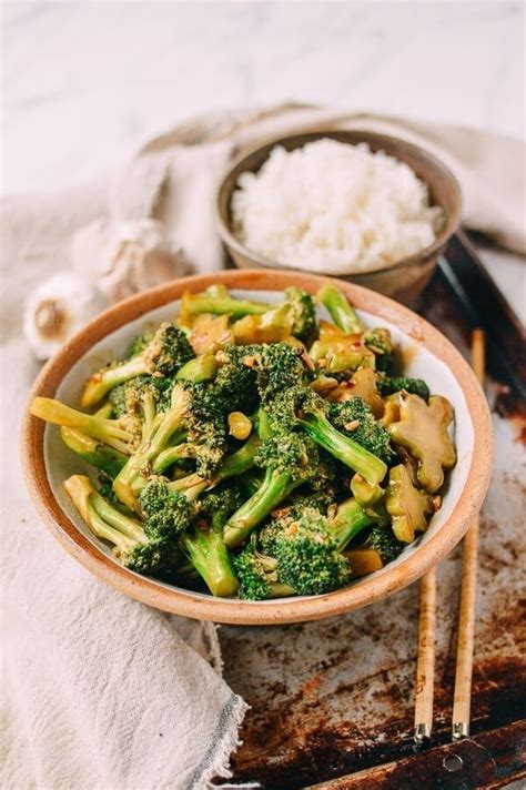 Broccoli with Garlic Sauce, Takeout-Style - The Woks of Life