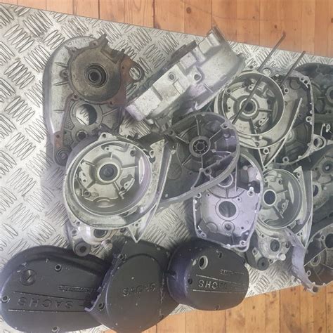 Grosses Lot Sachs Automaten Motoren Ersatzteilspender Fotos Kaufen