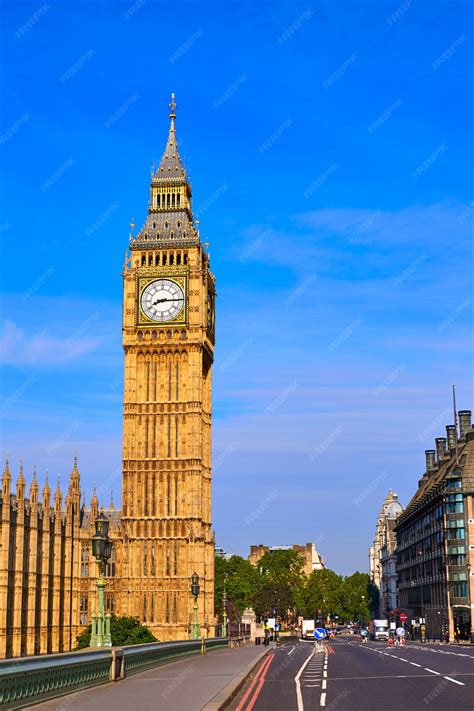 Premium Photo | Big Ben Clock Tower in London England