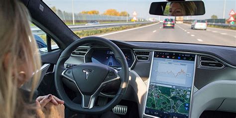 Tesla Autopilot Crash Exposes Industry Divide Ieee Spectrum