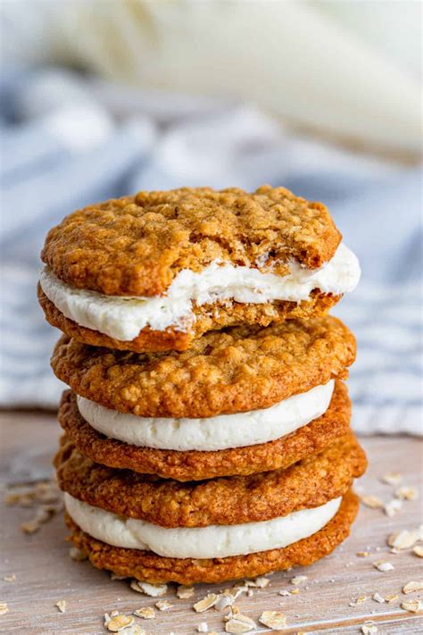 Oatmeal Cream Pies Tornadough Alli