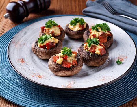 Vous Devriez Essayer Cette Recette De Champignons Farcis Au Chorizo Et