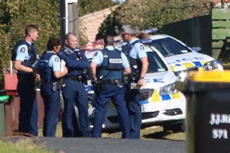 SunLive Stabbing Prompts Armed Response The Bay S News First