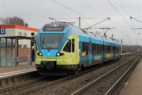 ET 011 Der Westfalenbahn Mit Regionalzug WFB 90498 Bielefeld Bad