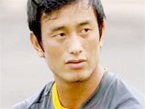 Baichung Bhutia Biography