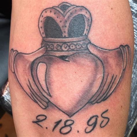 101 Amazing Claddagh Tattoo Ideas You Need To See Outsons Mens Fashion Tips And Style