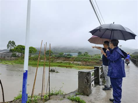 镜头｜潮州市纪委监委：闻汛而动 深入基层督查防汛一线 潮邑清风 潮州市纪委