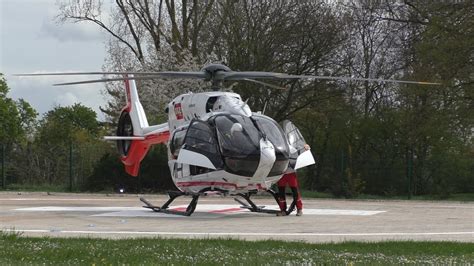 MUG Heli Mug Helikopter CMH Lierneux stijgt op vanaf het Hôpital de